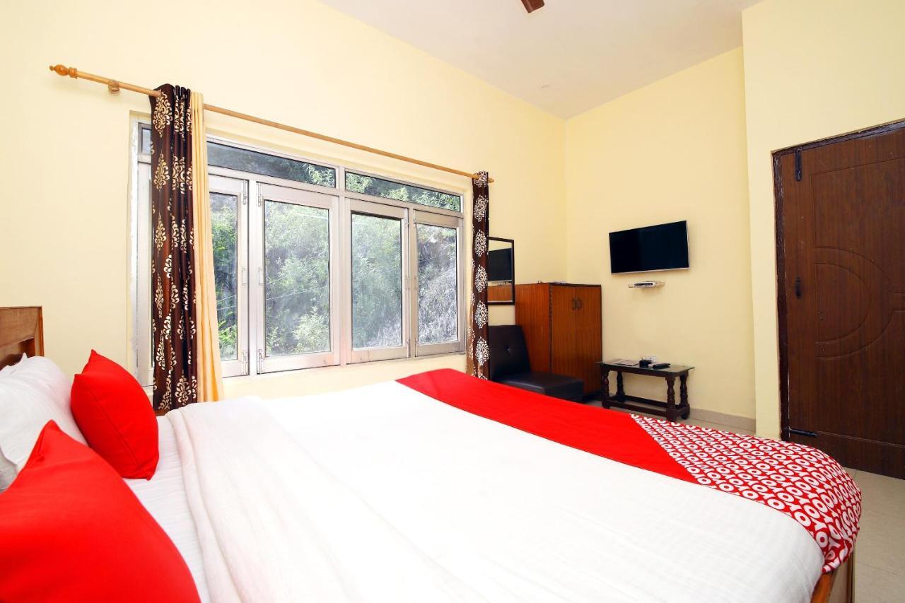 Oyo 8670 Hotel Usha Palace Мусори Екстериор снимка